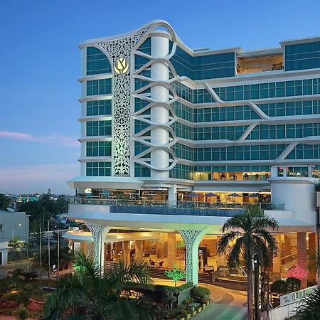 Golden Tulip Galaxy Hotel Banjarmasin Банджермасин Екстериор снимка