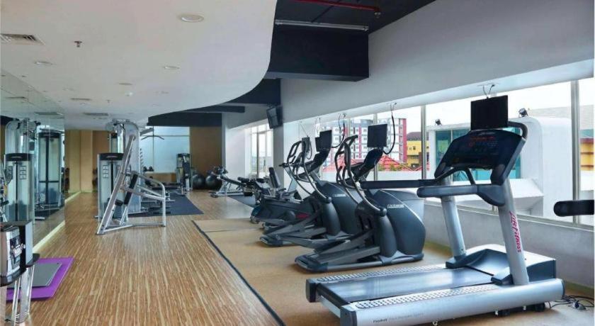 Golden Tulip Galaxy Hotel Banjarmasin Банджермасин Екстериор снимка
